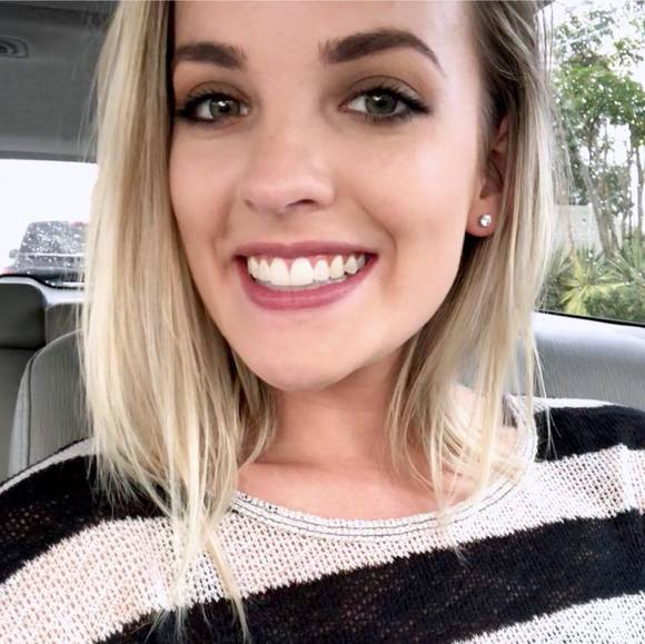 Meet your Posher, Alicia - Picture 1 of 1